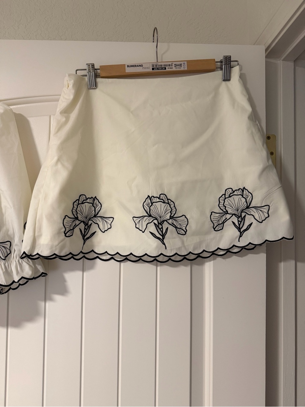 SHEIN White Mini Skirt with Black Floral Embroidery